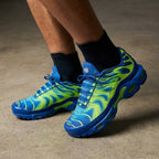 Dynamic Voltage Wave Energy Air Max Plus Shoes